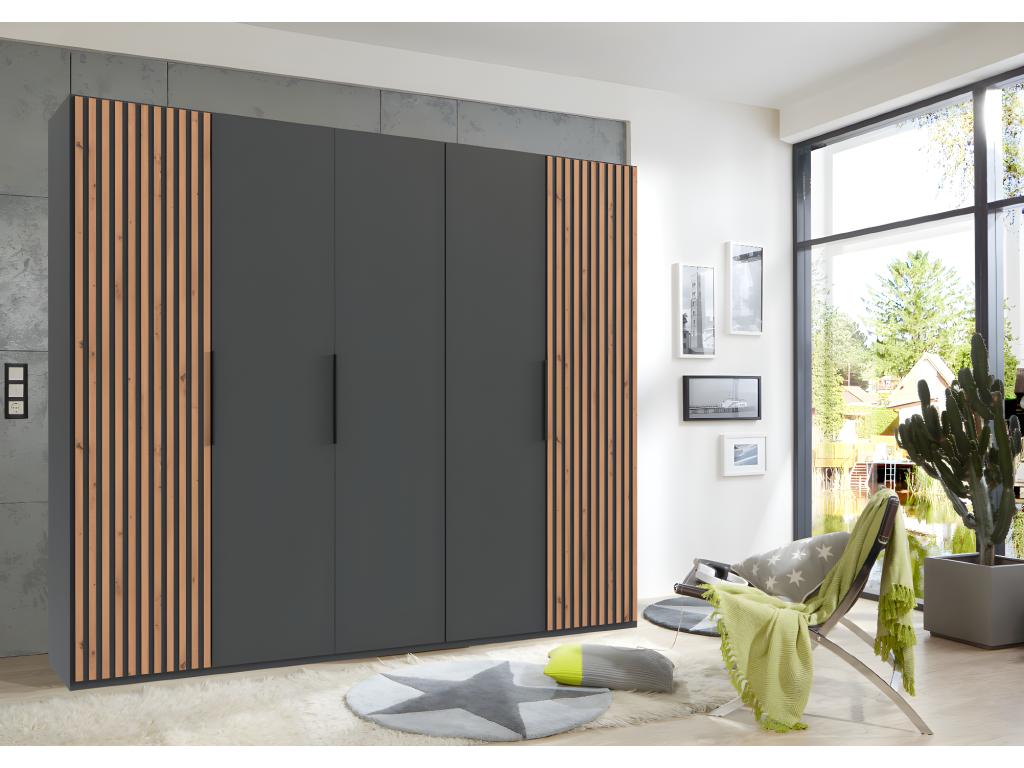 Armoire grise, 250 x 58 x 216 cm